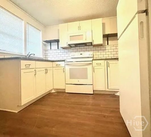 1312 Love Street, Savannah, GA 31415