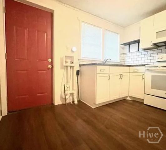 1312 Love Street, Savannah, GA 31415