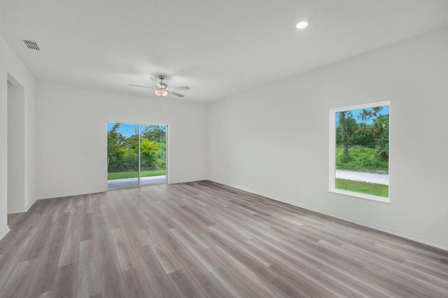 3573 SW Pumpkin Street, Port St. Lucie, FL 34953