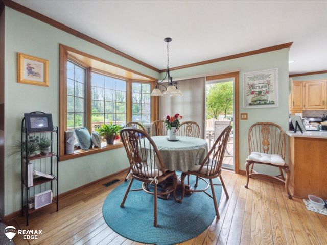 9705 Burning Tree Drive, Grand Blanc, MI 48439