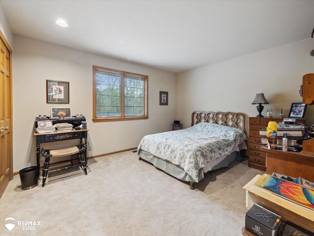 9705 Burning Tree Drive, Grand Blanc, MI 48439