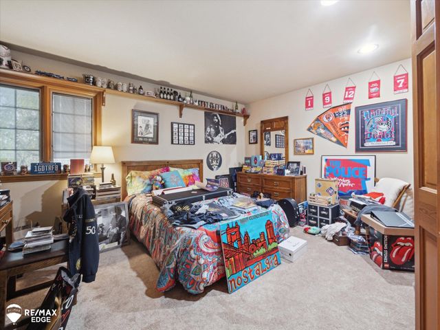 9705 Burning Tree Drive, Grand Blanc, MI 48439