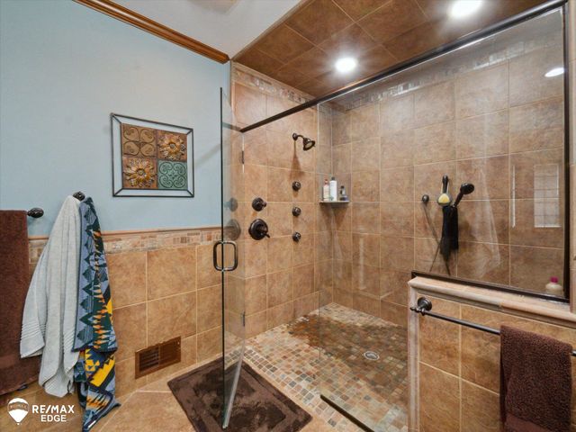 9705 Burning Tree Drive, Grand Blanc, MI 48439