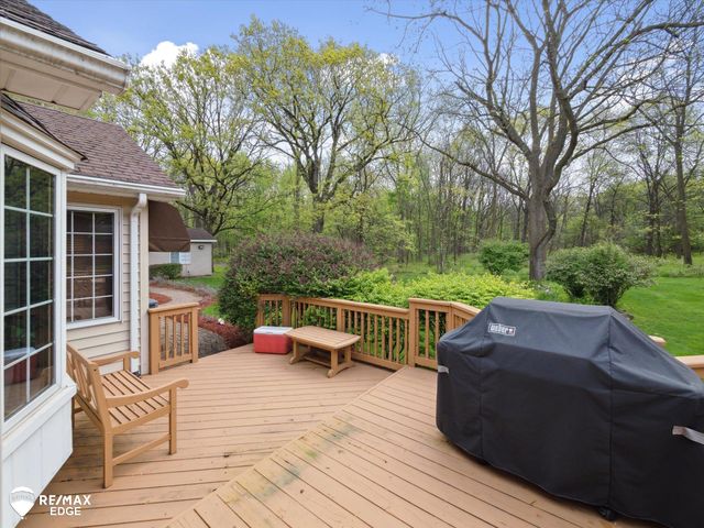 9705 Burning Tree Drive, Grand Blanc, MI 48439