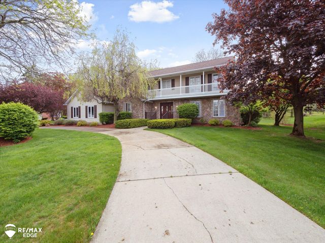 9705 Burning Tree Drive, Grand Blanc, MI 48439