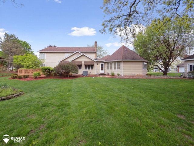 9705 Burning Tree Drive, Grand Blanc, MI 48439