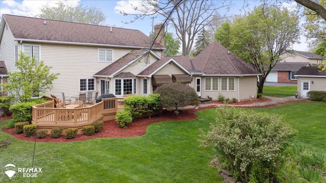 9705 Burning Tree Drive, Grand Blanc, MI 48439