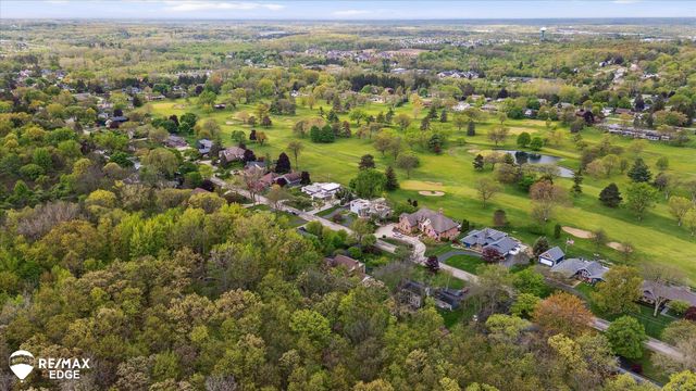 9705 Burning Tree Drive, Grand Blanc, MI 48439