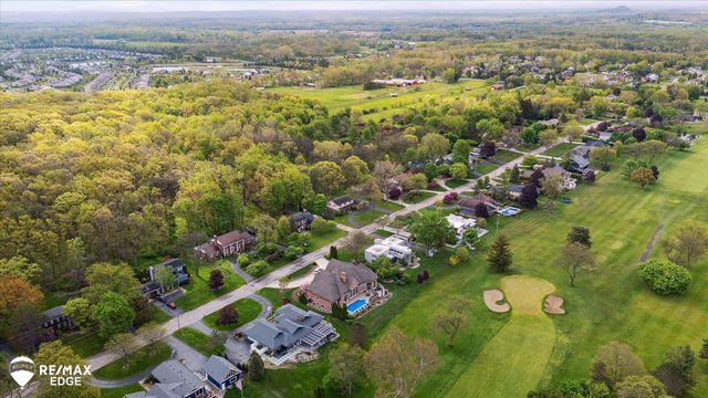 9705 Burning Tree Drive, Grand Blanc, MI 48439