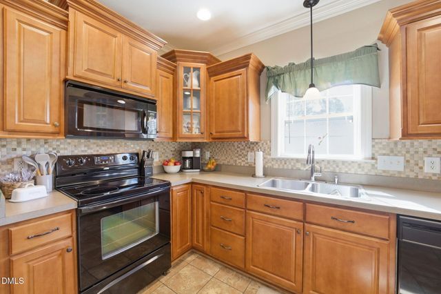 323 Windgate Drive, Clayton, NC 27527