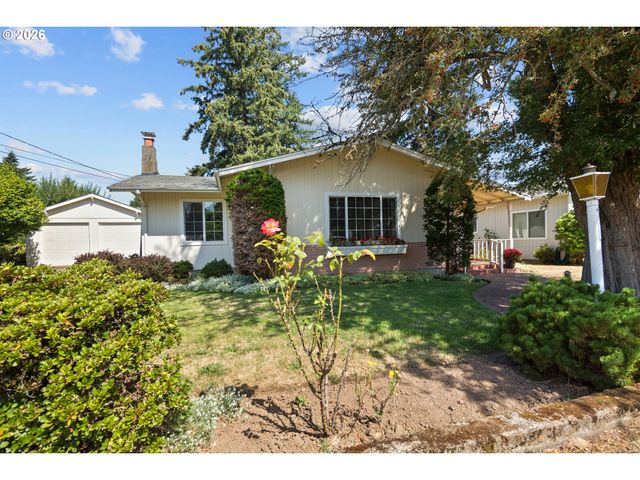 10737 Ne SHAVER St, Portland, OR 97220