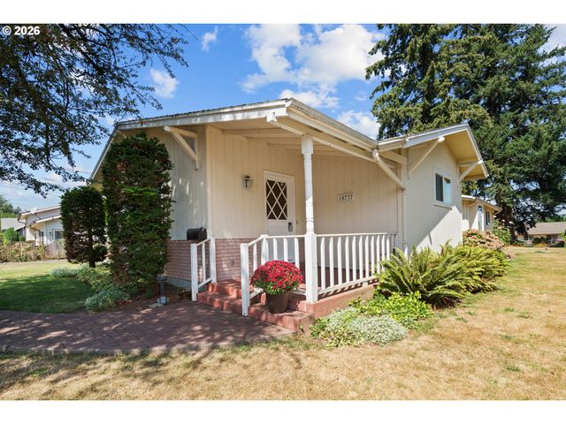 10737 Ne SHAVER St, Portland, OR 97220