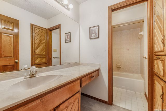 29342 Seabiscuit, Fair Oaks Ranch, TX 78015
