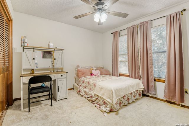 29342 Seabiscuit, Fair Oaks Ranch, TX 78015