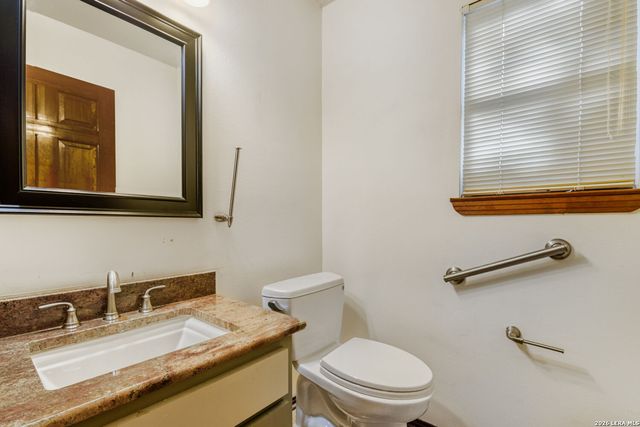 29342 Seabiscuit, Fair Oaks Ranch, TX 78015