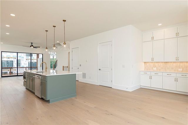 2058 Lanier Grove, Alpharetta, GA 30009