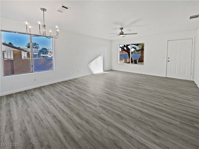 2316 Ultimate Prize Way, North Las Vegas, NV 89032