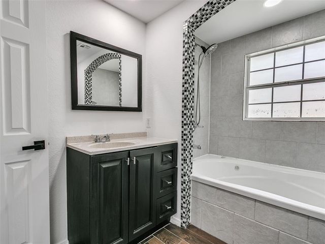 925 N Bradley Avenue, Oklahoma City, OK 73127