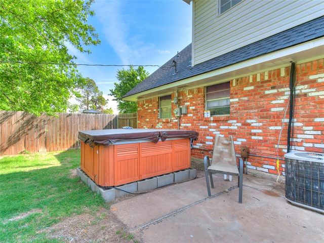 925 N Bradley Avenue, Oklahoma City, OK 73127