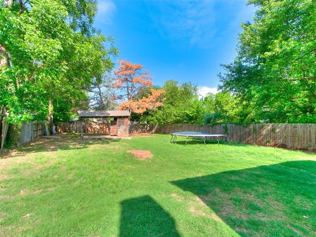 925 N Bradley Avenue, Oklahoma City, OK 73127