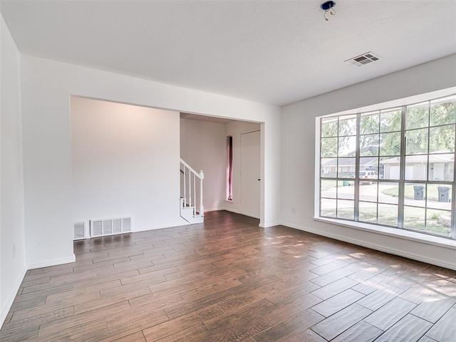 925 N Bradley Avenue, Oklahoma City, OK 73127