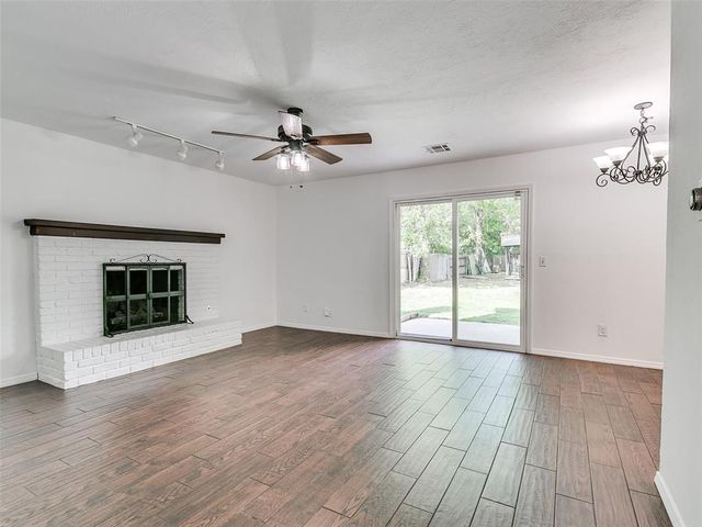 925 N Bradley Avenue, Oklahoma City, OK 73127