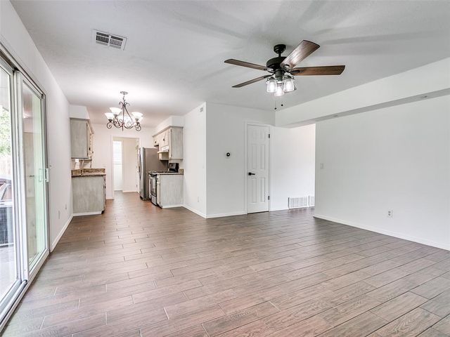 925 N Bradley Avenue, Oklahoma City, OK 73127