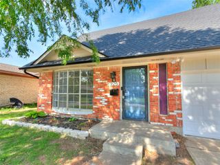 925 N Bradley Avenue, Oklahoma City, OK 73127