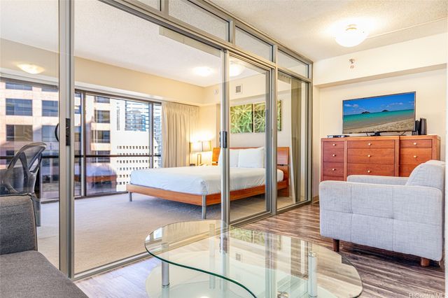 1088 Bishop Street 2001, Honolulu, HI 96813