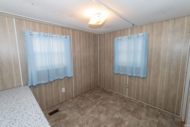 55219 Lexington Avenue, South Bend, IN 46628