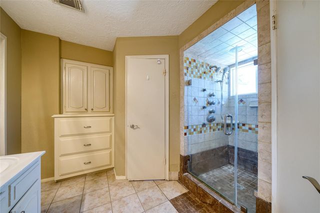 3802 Millbridge Drive, Houston, TX 77059