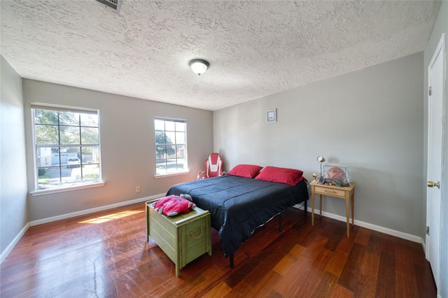 3802 Millbridge Drive, Houston, TX 77059
