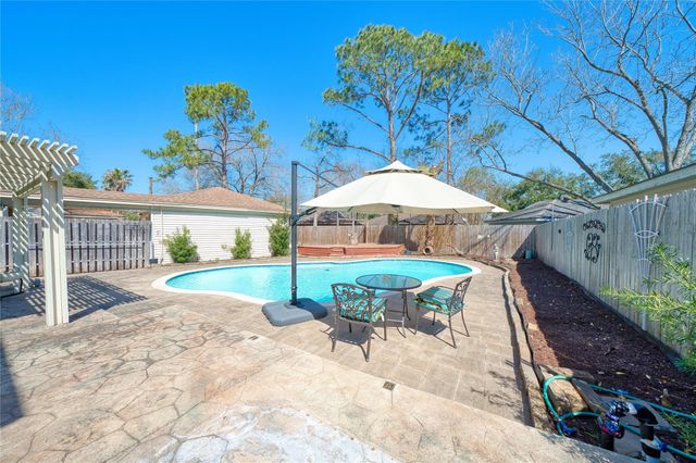 3802 Millbridge Drive, Houston, TX 77059