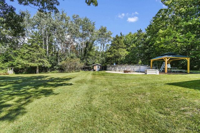 W10508 E Harmony Drive, Lodi, WI 53555