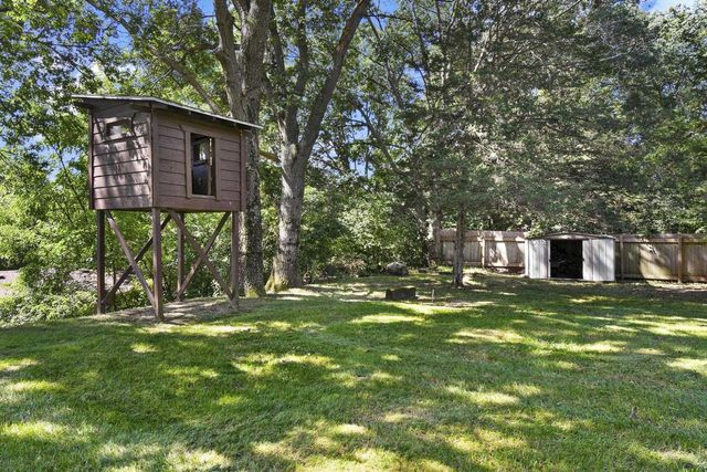 W10508 E Harmony Drive, Lodi, WI 53555