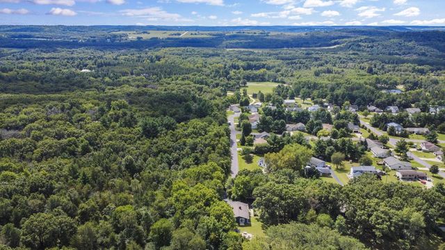 W10508 E Harmony Drive, Lodi, WI 53555