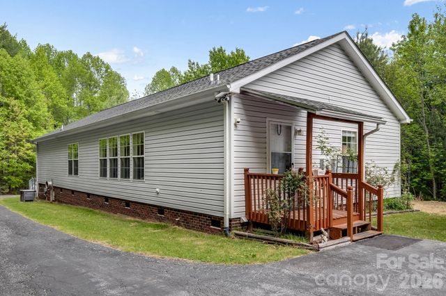 3287 Cabin Creek Road, Zirconia, NC 28790