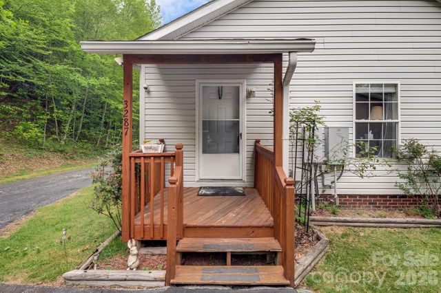 3287 Cabin Creek Road, Zirconia, NC 28790