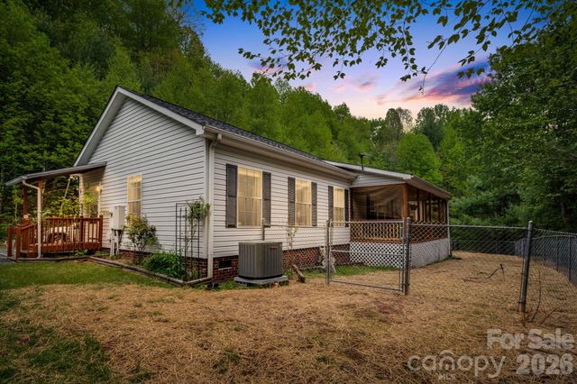 3287 Cabin Creek Road, Zirconia, NC 28790