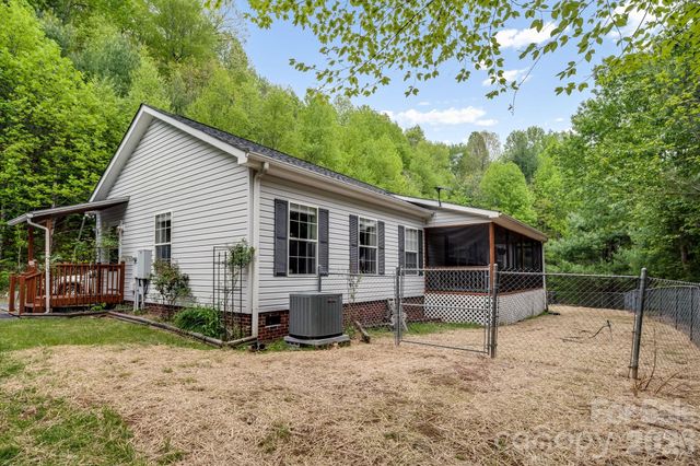 3287 Cabin Creek Road, Zirconia, NC 28790