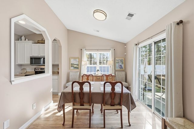 2204 Meadowood Ln., Longs, SC 29568