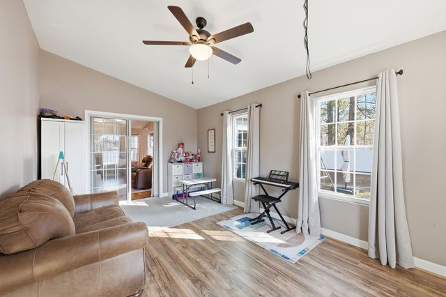 2204 Meadowood Ln., Longs, SC 29568