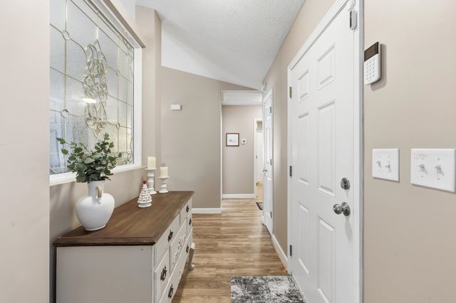 2204 Meadowood Ln., Longs, SC 29568