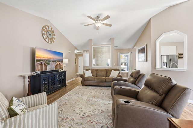 2204 Meadowood Ln., Longs, SC 29568