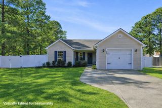 2204 Meadowood Ln., Longs, SC 29568