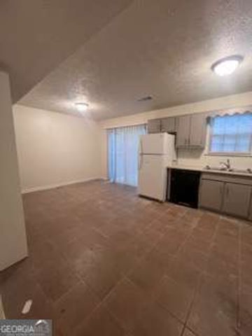 5954 Stonewall Drive, Union City, GA 30291