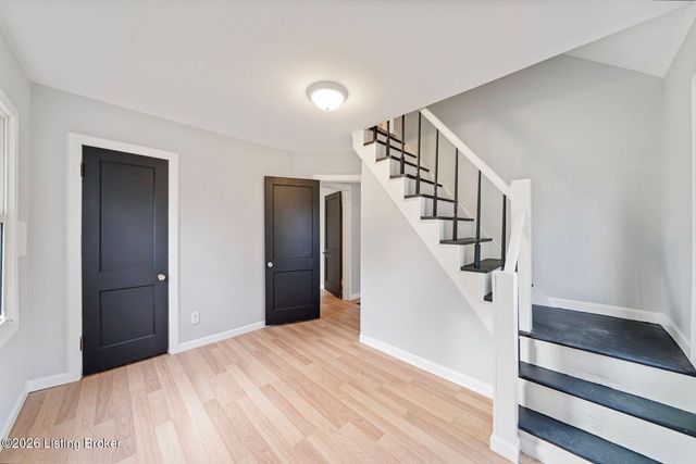 4211 Savage Dr, Louisville, KY 40216