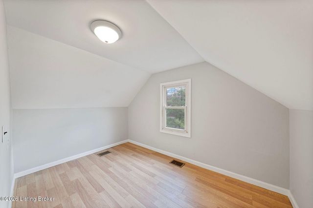 4211 Savage Dr, Louisville, KY 40216