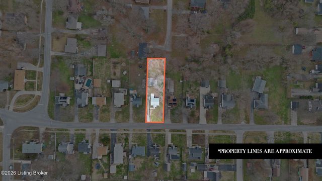 4211 Savage Dr, Louisville, KY 40216