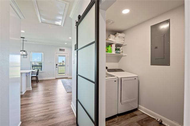 3920 2nd Street, Galveston, TX 77554